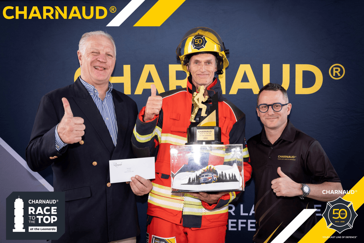 CHARNAUD Race to The Top - Manie Gouws